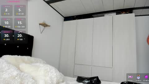 Bella  online show from February 25, 9:29 pm