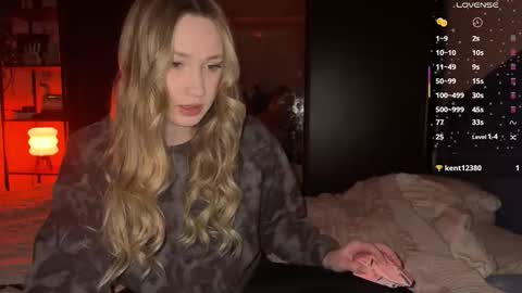 _chloe_miller_ online show from February 13, 4:21 pm