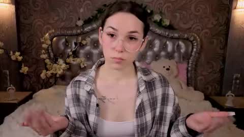 Cindy . online show from February 19, 5:28 am