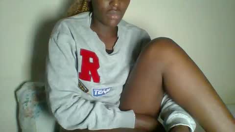 clara online show from February 13, 7:03 am