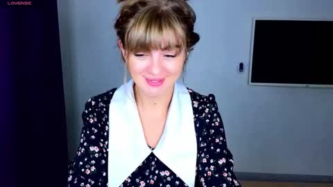 D online show from October 21, 5:45 am