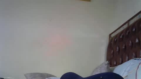 lily online show from October 31, 8:37 am