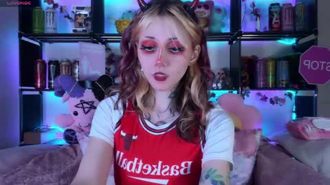 Kate online show from May 22, 9:21 pm
