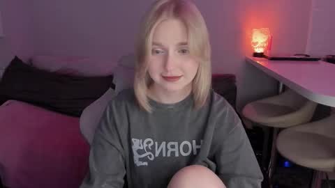 Ri   online show from February 7, 6:44 pm