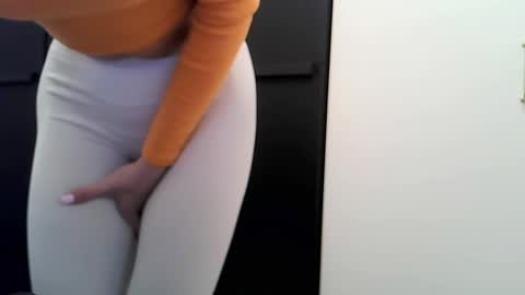 Snapshot of _domnatermsi chatting on February 22, 8:42 pm _domnatermsi online show from February 22, 8:42 pm