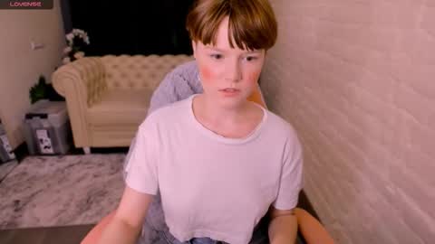 Luna    online show from March 3, 1:07 pm