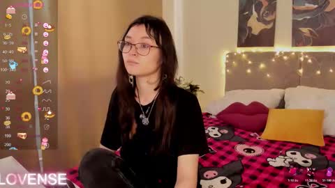 _emily__strike_ online show from February 25, 4:16 am