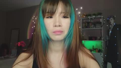 EveEva online show from October 11, 3:11 am