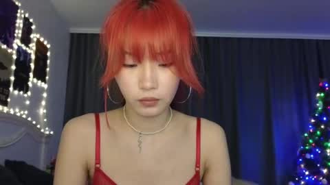 EveEva online show from December 24, 1:17 pm