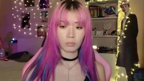 EveEva online show from February 24, 3:09 am