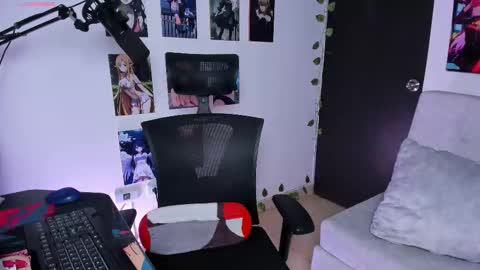 Snapshot of _gleep chatting on October 21, 1:54 am LEEP  online show from October 21, 1:54 am