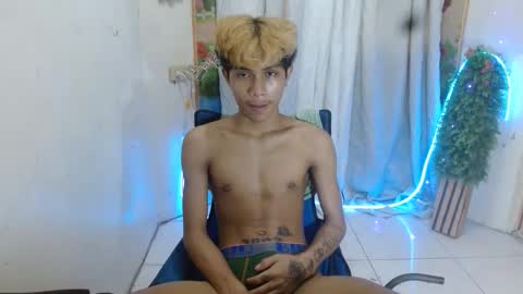 Snapshot of _guison chatting on October 19, 6:40 am _guison online show from October 19, 6:40 am