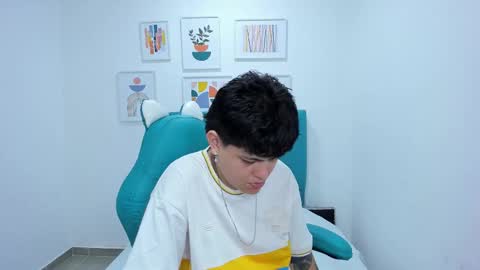 ian online show from December 21, 2:29 am