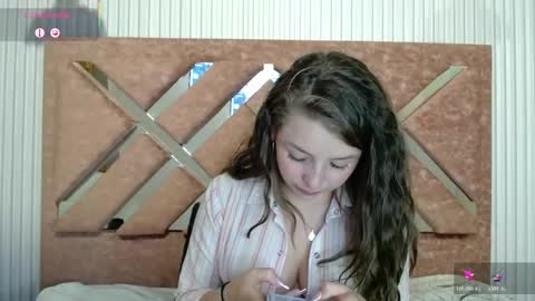 Isa online show from April 14, 1:03 pm