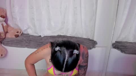 Isabella online show from June 3, 4:48 am