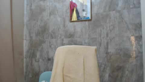 Ishi online show from February 8, 1:31 am