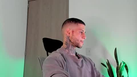 jeison online show from February 20, 1:49 am