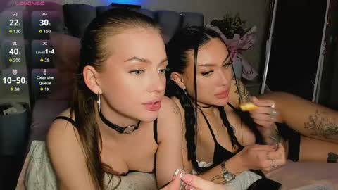 Jess blond and Leila brunette online show from May 11, 4:04 pm
