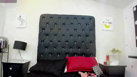 _johnson_alana online show from January 10, 5:51 pm