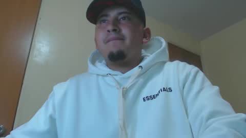 Snapshot of _jordanxxiii chatting on January 3, 2:32 am jordan online show from January 3, 2:32 am