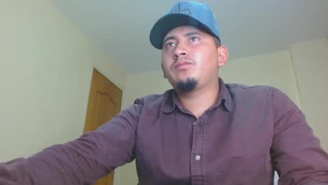 Snapshot of _jordanxxiii chatting on December 7, 5:04 pm jordan online show from December 7, 5:04 pm