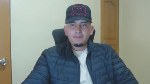 Snapshot of _jordanxxiii chatting on January 2, 2:43 am jordan online show from January 2, 2:43 am