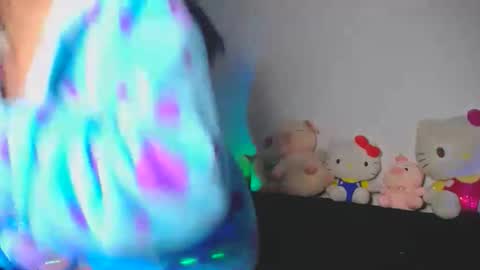 _juli17_ online show from February 18, 9:09 am