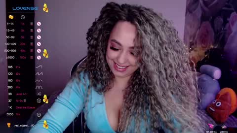 _just_a_queen_3 online show from February 17, 6:06 pm