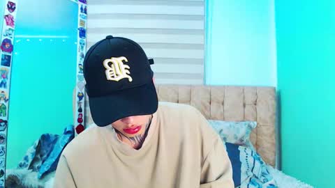 mod online show from February 24, 4:48 am