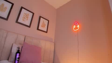 Snapshot of _karol_18 chatting on October 14, 6:33 pm karol online show from October 14, 6:33 pm