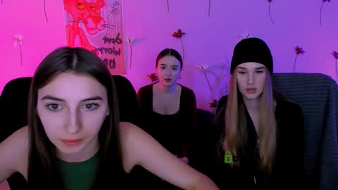 _kellykitten_ online show from March 20, 10:53 am