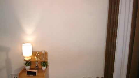 Kylie online show from April 20, 4:10 pm