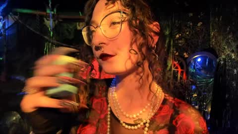 Lady Luna online show from April 5, 7:44 pm