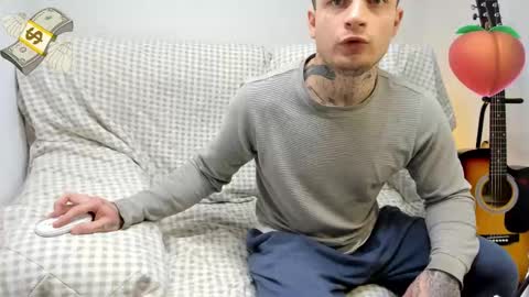 Layne online show from February 3, 10:08 am