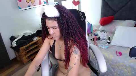 Lili  online show from February 17, 11:33 pm