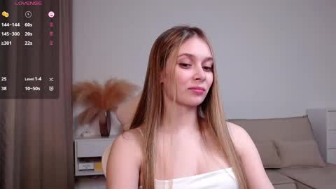 Amelia                        online show from April 21, 9:11 pm