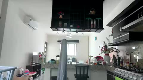 Little Wolfie online show from November 11, 6:32 pm