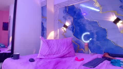 Lorrayne online show from November 21, 12:58 pm