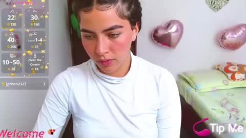 luna torres online show from December 13, 9:09 pm