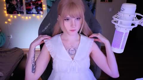 Mariko online show from March 9, 2:10 pm