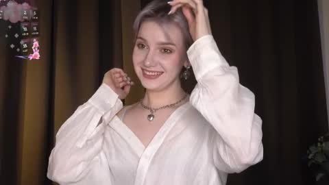 Elva and Kate  online show from December 19, 8:10 am