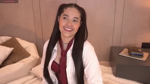     online show from December 6, 2:11 pm