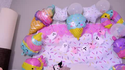 _melodyblossom_ online show from November 1, 11:04 pm