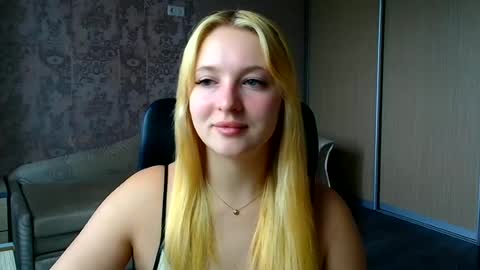 Melanie online show from June 15, 8:39 am