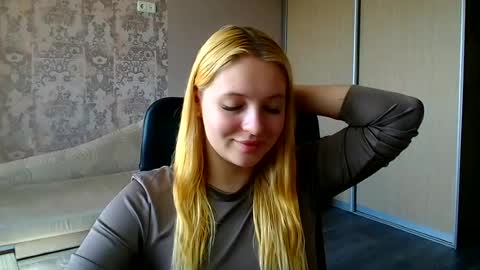 Melanie online show from June 27, 12:22 pm