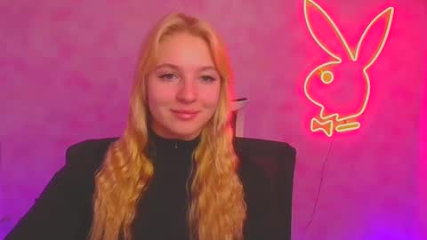 Melanie online show from January 12, 7:00 am