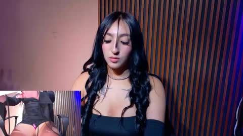 Call me Miley  online show from May 14, 8:29 pm
