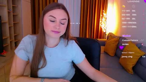 Mia online show from November 6, 9:56 am