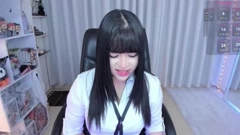 Hanna  Idependent Model   online show from October 28, 4:35 am