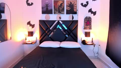 mizuki  online show from February 14, 4:43 pm